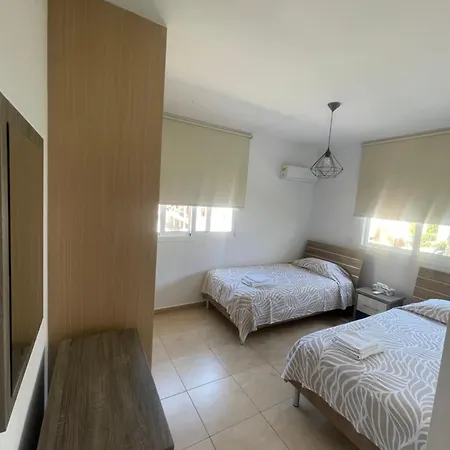 Mythical Sands - Maria